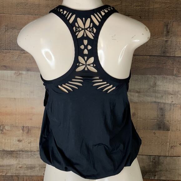 Gianni Bini Black Blouson Tankini Swimsuit Top Laser Cut Back Size Small - Picture 10 of 13